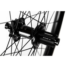 Load image into Gallery viewer, NUKEPROOF HORIZON V2 REAR WHEEL 102T

